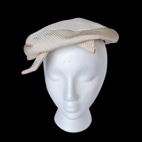 Vintage Retro Style Siegel's Silk Cream Beret - Picture 2 of 8